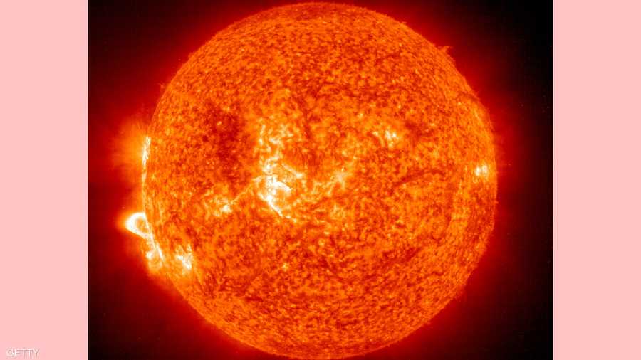 مارس شهد تكون عاصفة شمسية بسبب انفجار ضخم يسمى التوهج الشمسي