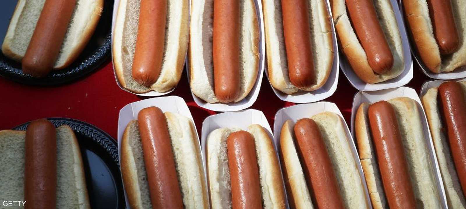 المهاجرون الألمان نقلوا الهوت دوغ إلى الولايات المتحدة