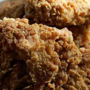 مطعم الوجبات السريعة لم يبقى لديه دجاج فاتصل الرجل بالشرطة