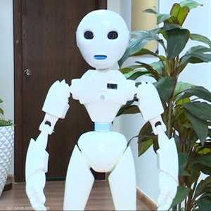 السعودية.. تعيين أول روبوت بوظيفة حكومية