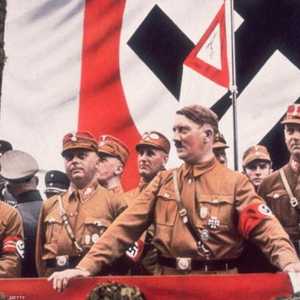 حقيقة انتحار هتلر تظل موضع تشكيك