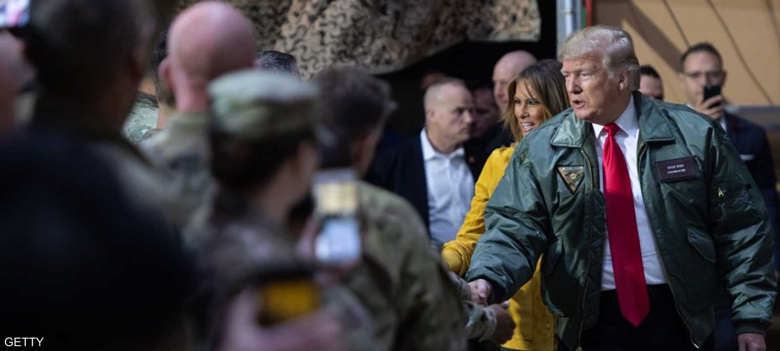 الرئيس الأميركي خلال تفقده للقوات في العراق