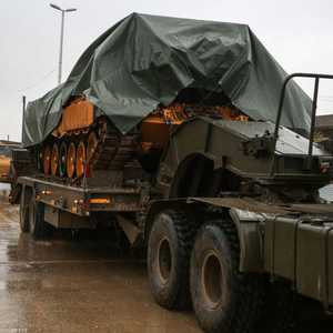 أنقرة تواصل إرسال التعزيزات العسكرية إلى الحدود مع سوريا