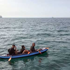 ينطوي عبور المانش بزوارق على خطورة بسبب كثافة النقل البحري