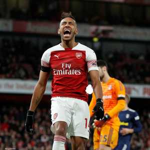 أوباميانغ اختتم رباعية أرسنال في مرمى فولهام