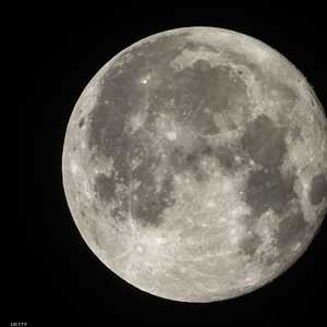 لم يسبق لأحد الهبوط على الجانب المظلم للقمر