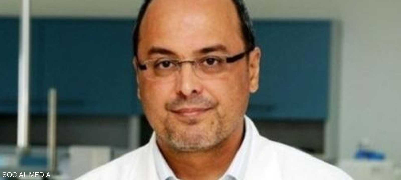 الأكاديمي التركي تعرض للطرد من وظيفته الحكومية