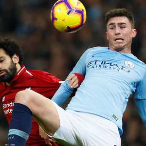 كومباني ولقطة كروية أمام محمد صلاح