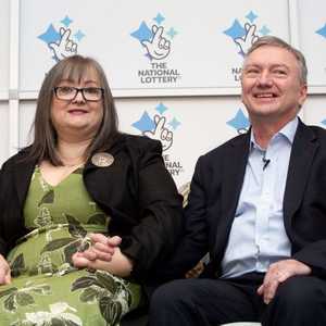 الجائزة تبلغ قيمتها نحو 115 مليون جنيه إسترليني