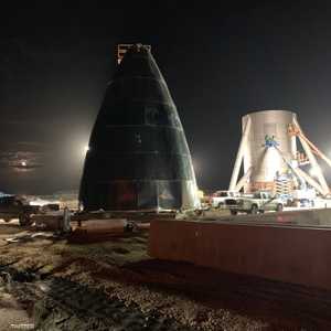 المقدمة المخروطية للمركبة الفضائية إلى المريخ وجزء من البدن