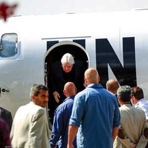 غريفيت لدى وصوله إلى صنعاء في زيارة سابقة- أرشيفية