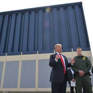 ترامب عازم على بناء الجدار