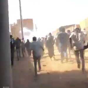 أعلنت السلطات السودانية سابقا توقيف 816 شخصا.