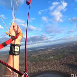 حادث "مرعب" لمبتدئي القفز المظلي في فلوريدا