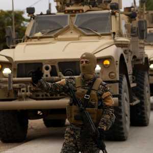 قوات سوريا الديمقراطية تتمركز في مواقع قريبة جدا من تركيا.