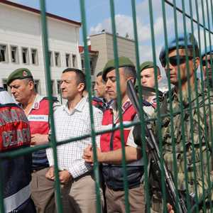 اعتقال جنود أثناء الانقلاب في تركيا "أرشيف"