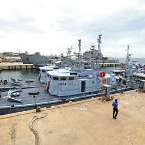 سوء الأحوال الجوية يغلق الموانئ الليبية