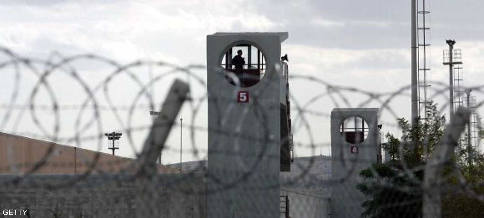 تقبع أكثر من 700 أم مع أطفالهن في السجون التركية- أرشيف