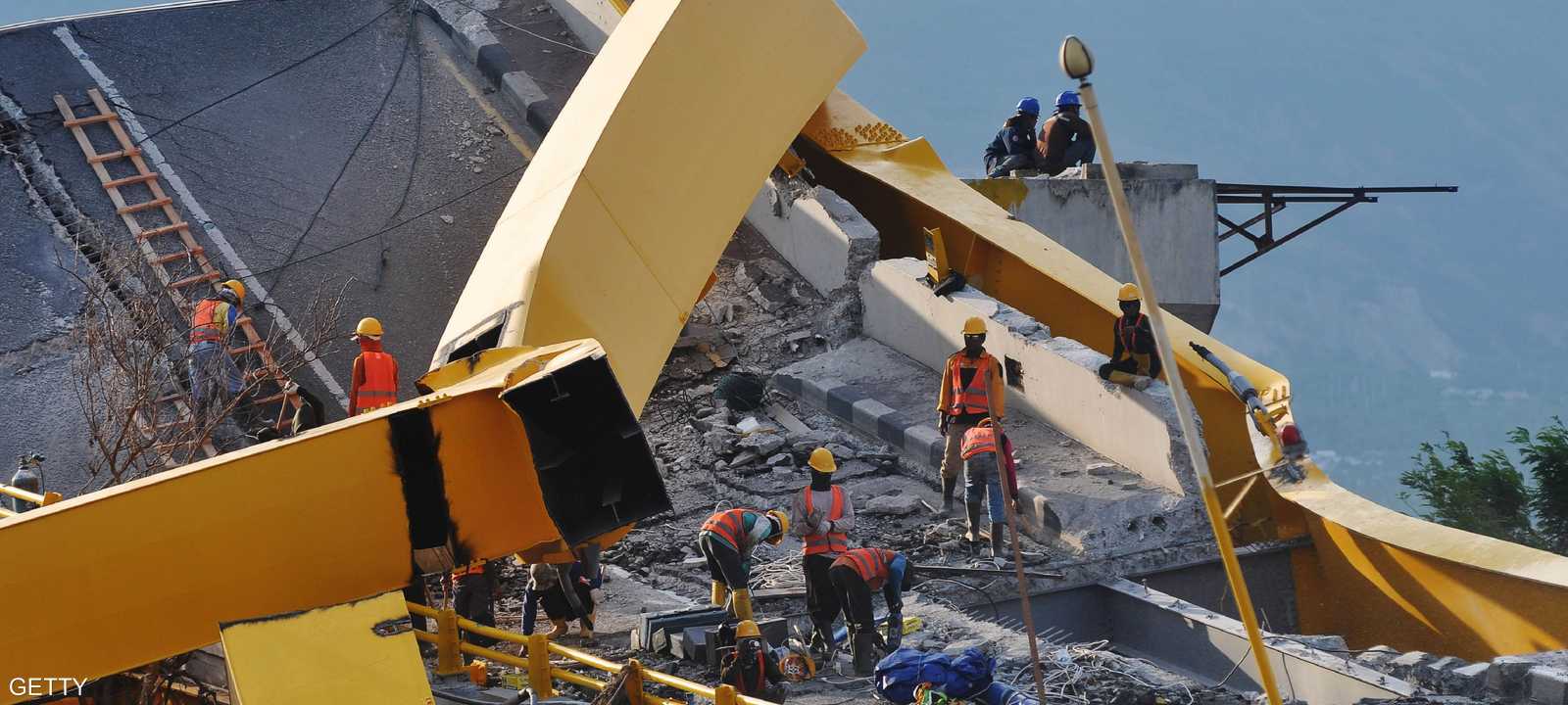 إندونيسيا شهدت قبل أسابيع موجات مد مدمرة