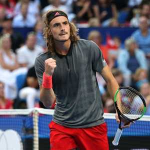 يستطيع المصنف 14 صناعة التاريخ لليونان