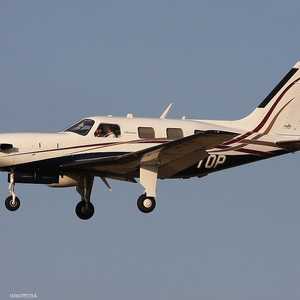 يعتقد أن الطائرة من نوع "بايبر 46"