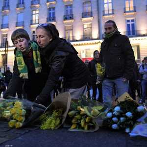 فريق الإنقاذ: فرص نجاة اللاعب من الموت أصبحت ضئيلة.