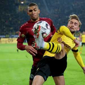 ابتعد بروسيا دورتموند بصدارة الدوري الألماني بتسع نقاط