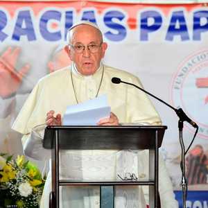 وصف البابا الأوضاع التي تمر بها فنزويلا بالخطيرة