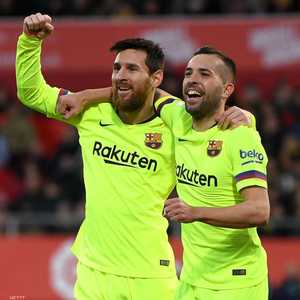 ميسي وألبا.. تفاهم كبير على أرضية الملعب