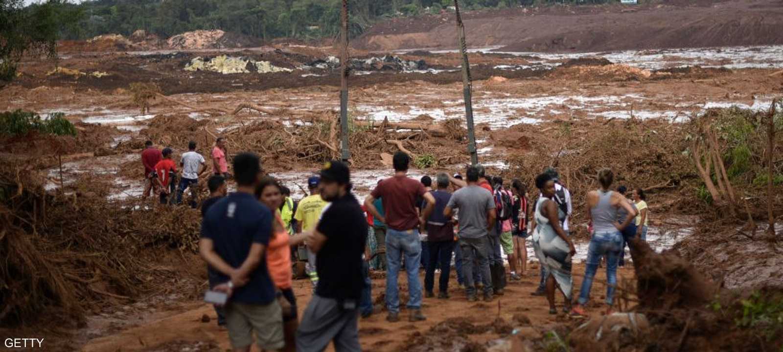 مئات المفقودين في انهيار السد بالبرازيل
