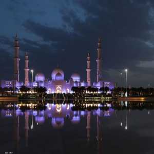 يجتمع البابا في جامع الشيخ زايد مع أعضاء مجلس حكماء المسلمين