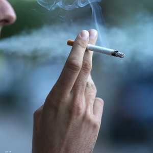 الدراسة تقول إن السجائر الإلكترونية تساعد على ترك التدخين