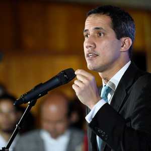 قال غوايدو إن مصالح روسيا والصين ستكون في وضع أفضل