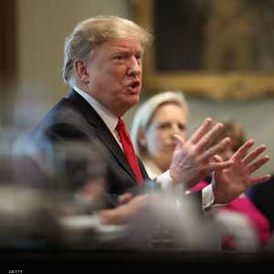 ألمح الرئيس الأميركي إلى إعلان حالة الطوارئ الثلاثاء