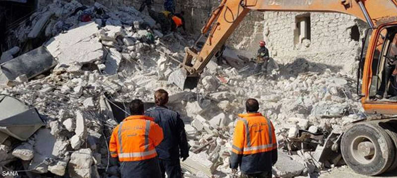 المبنى المنهار يقع في حي صلاح الدين بمحافظة حلب