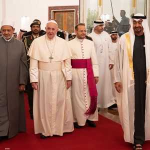 محمد بن زايد يرحب بضيفي الإمارات.. شيخ الأزهر والبابا فرنسيس