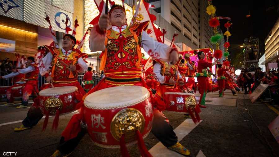 وللمشاركة في الاحتفالات ينتقل مئات ملايين الصينيين إلى ديارهم، في أكبر حركة نزوح داخلية يشهدها العالم.