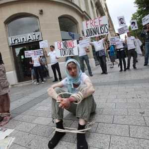 إيران اعتقلت أو سجنت أو أعدمت أكثر من 800 صحفي في 3 عقود