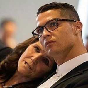 رونالدو ووالدته