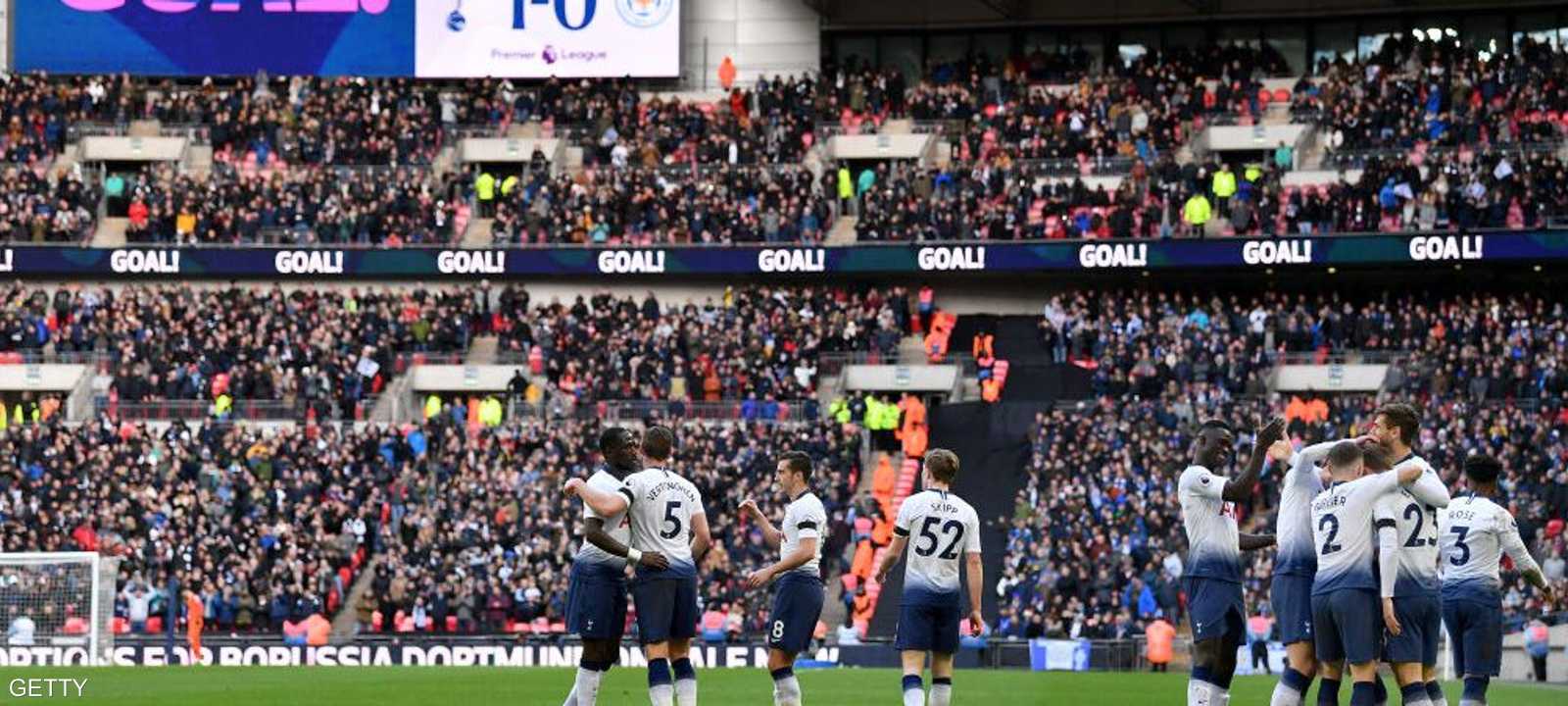 توتتنهام يكتفي بثلاثية في مرمى ليستر