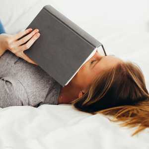 الدراسة أثبتت أن لا فرق بين الدراسة على المكتب أو على السرير