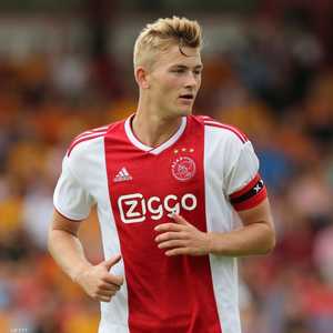 ماتياس دي ليخت