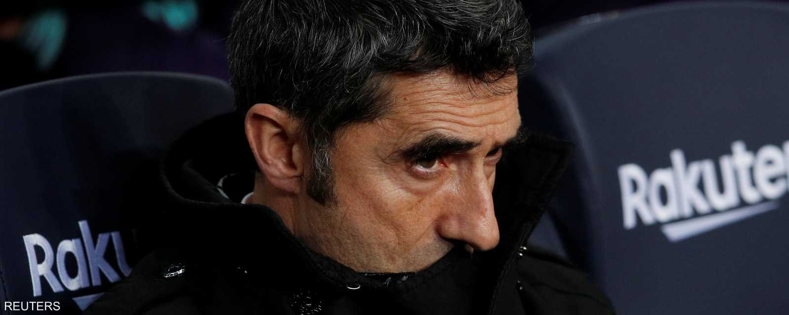 قاد المدرب البالغ من العمر 55 عاما برشلونة للفوز بثنائية الدوري والكأس في إسبانيا الموسم الماضي.