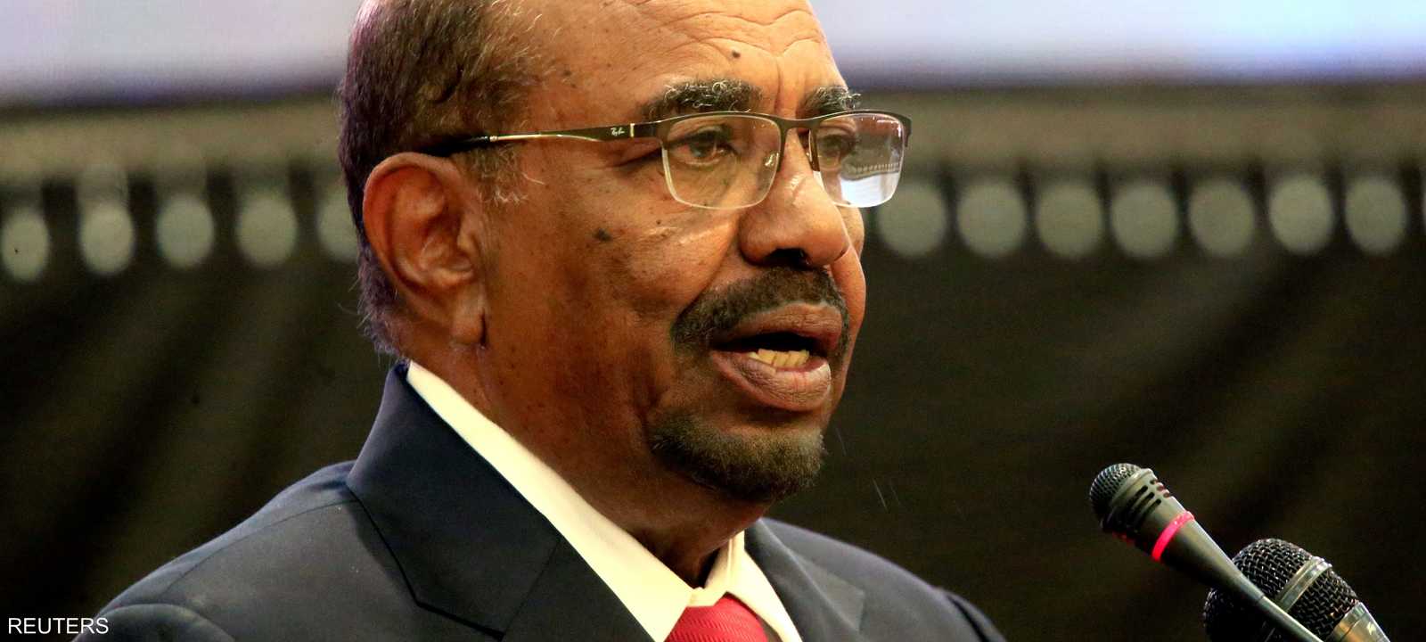 البشير قال إن السودان سيخرج من أزمته أقوى