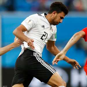 محمود حسن تريزيغيه في لقطة مع المنتخب المصري