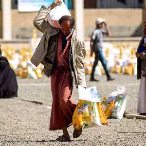 الحوثيون دأبوا على تعطيل وصول المساعدات للمدنيين.