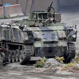 توزعت العقود المبرمة على 7 شركات دولية و22 شركة محلية.