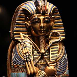 توفي توت عنخ آمون نحو عام 1352 قبل الميلاد