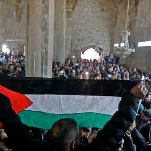 مئات الفلسطينيون تمكنوا من فتح باب الرحمة والصلاة بقاعته