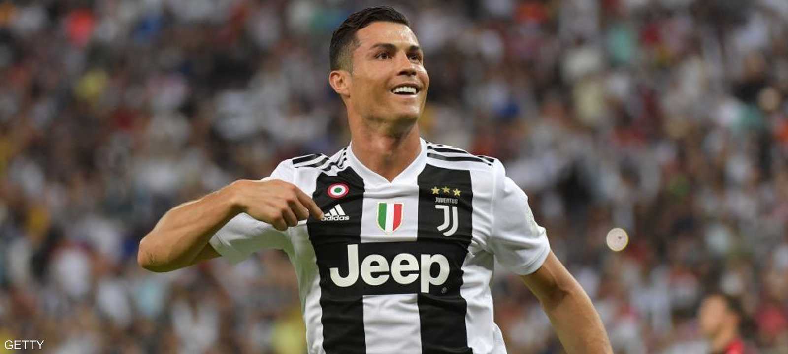 رونالدو كان يحمل قميص ريال مدريد سابقا